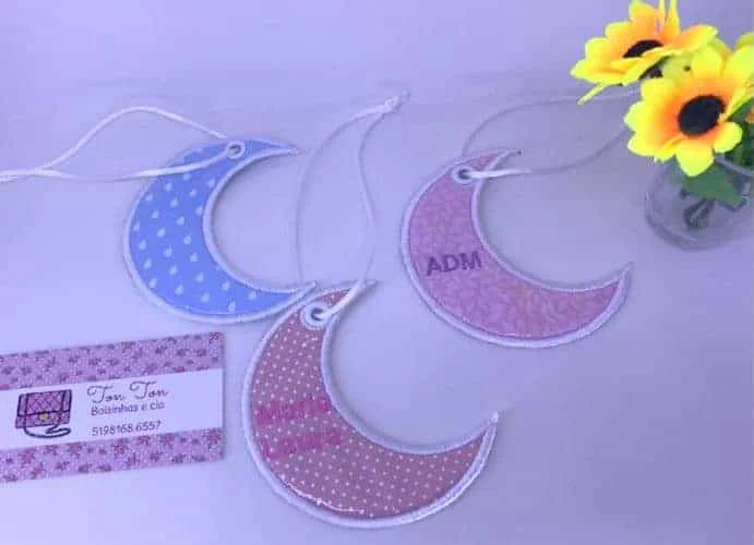Matriz de Bordado - Meia Lua Tag/Chaveiro - Imagem 1