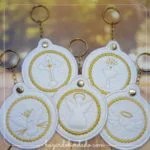 Matrizes de Bordado - Chaveirinhos Batizado - Técnica Trapunto - Image 2