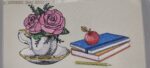 Matriz de bordado Xicara com rosas e cadernos - Image 2
