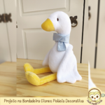 Projeto na Bordadeira Cisnes Pelúcia Decorativa - Image 5
