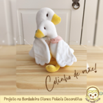 Projeto na Bordadeira Cisnes Pelúcia Decorativa - Image 6