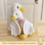 Projeto na Bordadeira Cisnes Pelúcia Decorativa - Image 7
