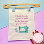 [Matriz de Bordado] Frase para Decorar o Ateliê - Dia do Artesão