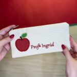 [Matrizes de Bordado] Espelho para Estojo Maçã - Dia dos Professores