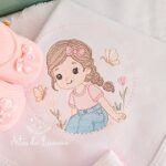 Matrizes de Bordado Trio Menina no Jardim - Image 7