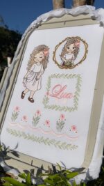 Coleção de Matrizes - Menina com Flores - Imagem 2