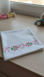 Matriz de Bordado Barrinha Entremeio Laço Coração - Imagem 5