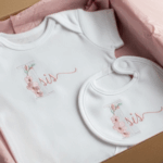 Alfabeto Flor Cerejeira + Brinde Borboleta para montagem - Imagem 2