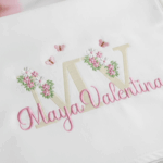 Matriz Bordado Inicial Alfabeto Florzinha - Image 2