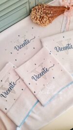 Coleção Poá com e sem monogramas em pontos leves - Image 5